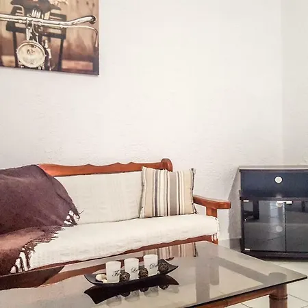 Pizania Apartment *